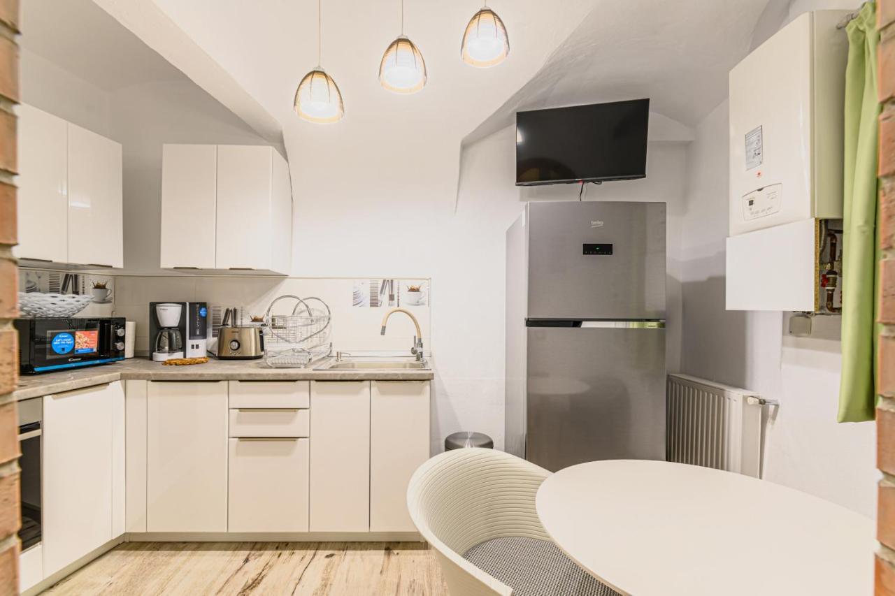 Apartmán Dimora Np - Brašov Exteriér fotografie