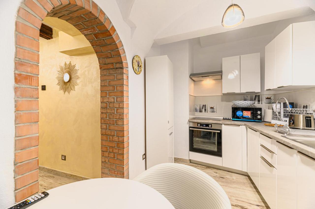 Apartmán Dimora Np - Brašov Exteriér fotografie