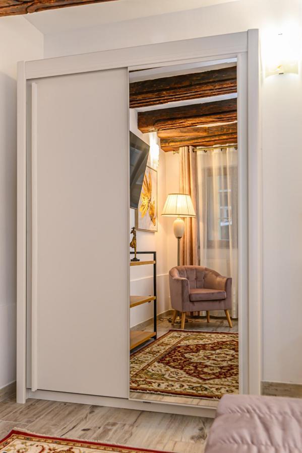 Apartmán Dimora Np - Brašov Exteriér fotografie